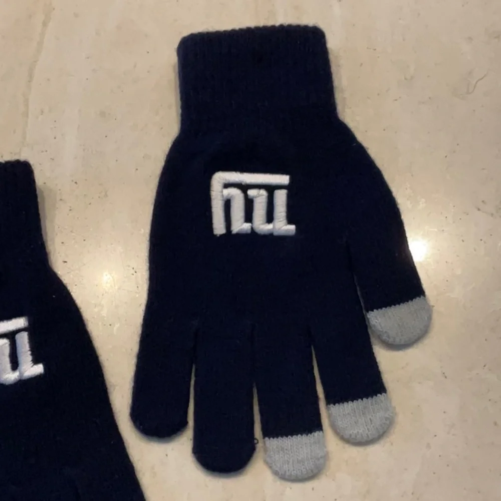 NY Giants Gloves Unisex Knit New York NWOT Logo Season Ticket Holder Blue